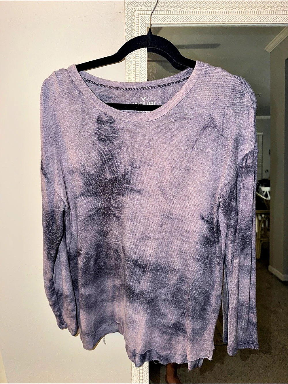 Soft & Sexy Long Sleeve Distressed Top in Purple Size Medium